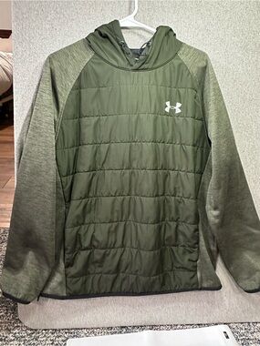 Under Armour Men’s Olive Green Quilted Hoodie